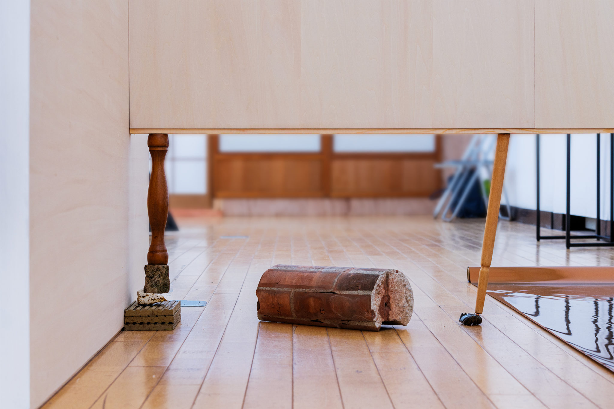 〈共に在ること〉を前提とした〈関係としての場所〉