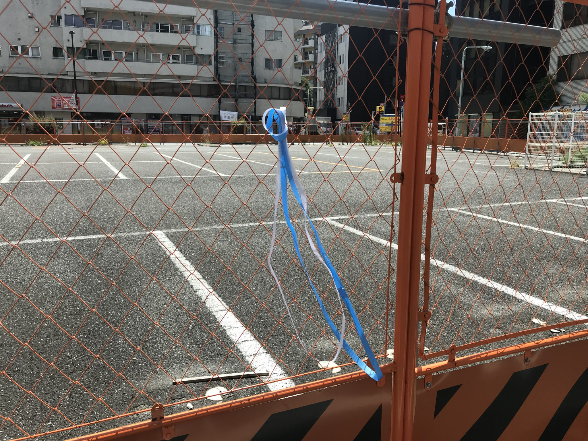 場所と存在 – 器の構造